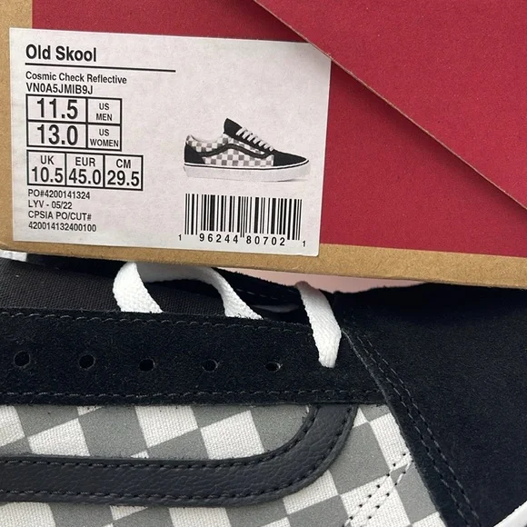 Vans Men’s Checkerboard Sneakers Old Skool
Cosmic Check Reflective
VN0A5JMIB9J - Picture 16 of 16